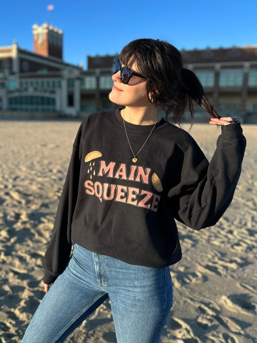 Main Squeeze Crewneck